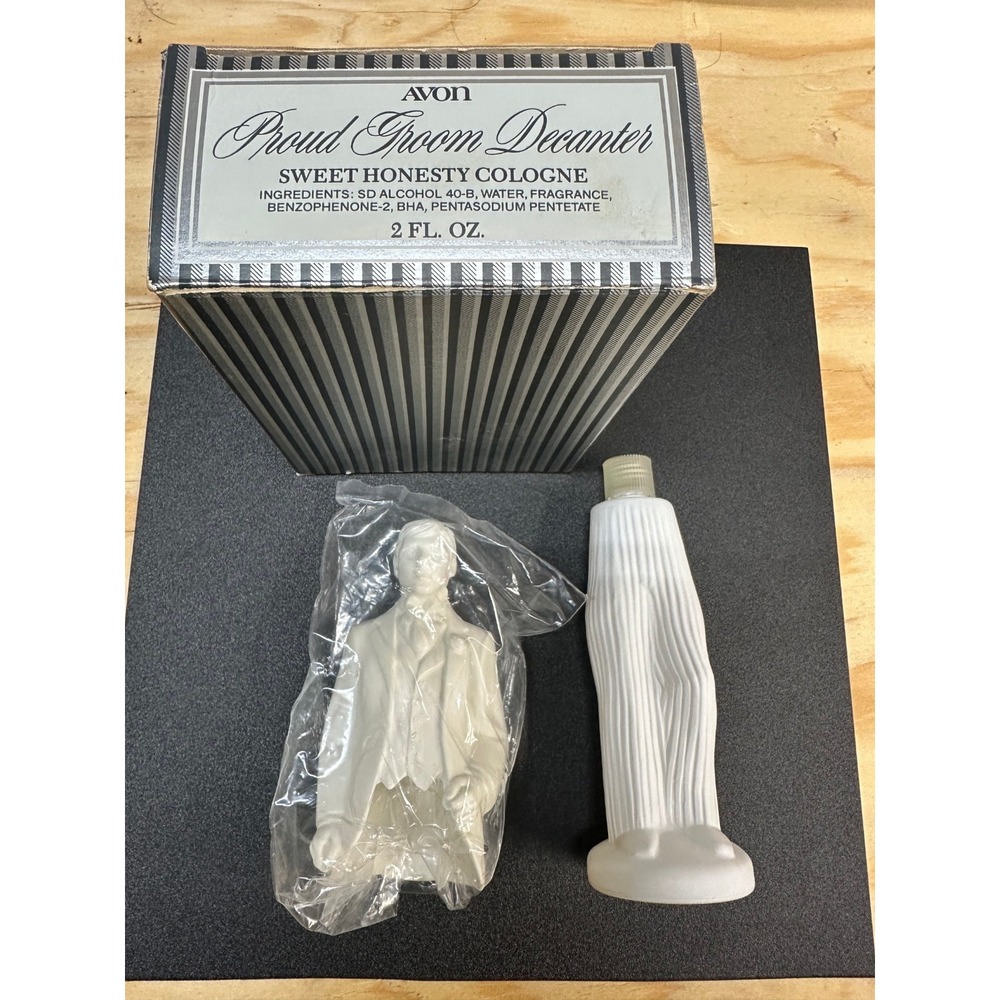 Avon Proud Groom Decanter Sweet Honesty Cologne w/ Box Vintage 2 oz NOS